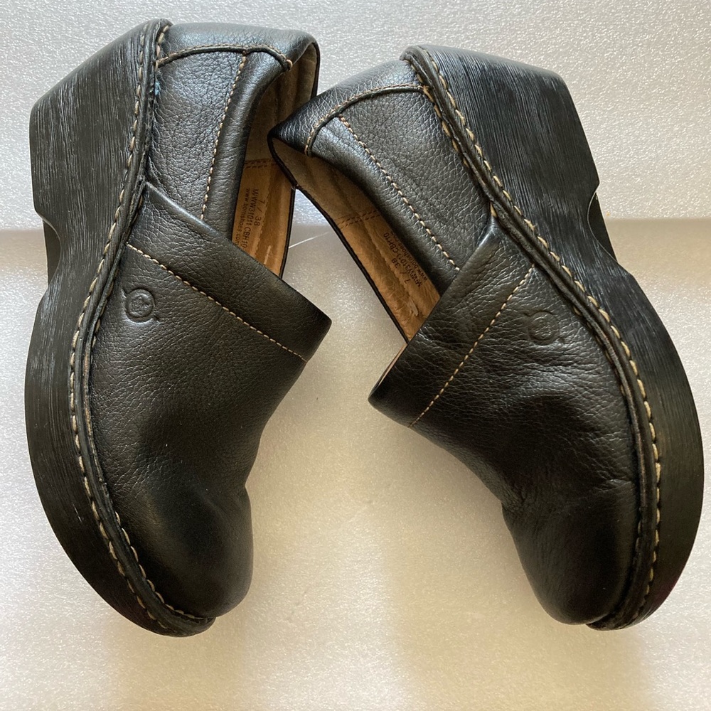 Born Clog Shoes Leather Slip on Style